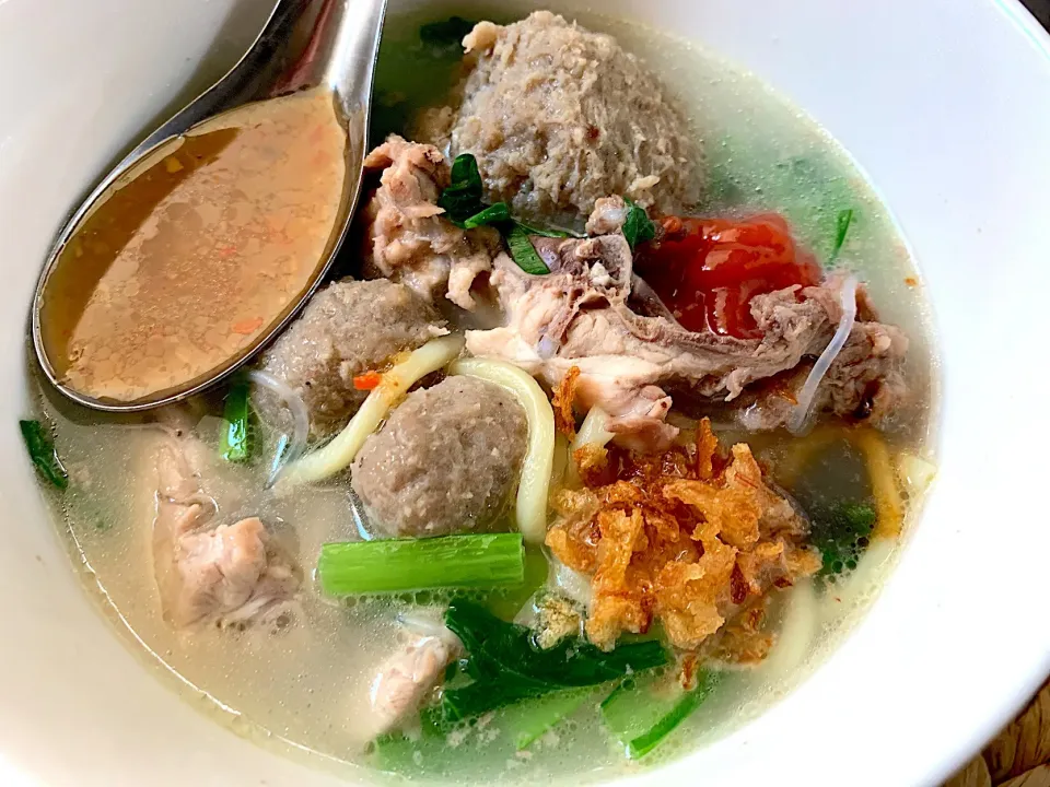 Bakso tulang|yeni kartikasariさん