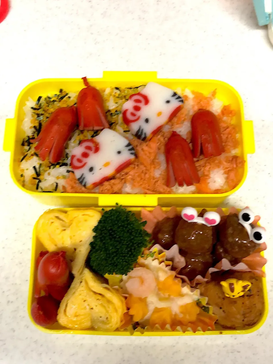 お姉ちゃんのお弁当🍱🍙( ^ω^ )
バスケ頑張って👍|youko☆さん