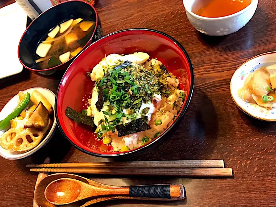 豆腐ぶっかけ丼|こぢえさん