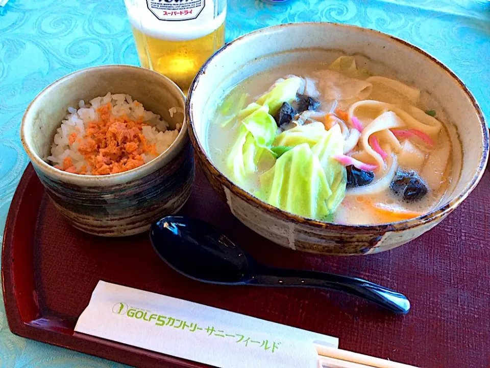 ゴルフ場飯
チャンポン風うどん⛳️🏌️‍♂️|アライさんさん