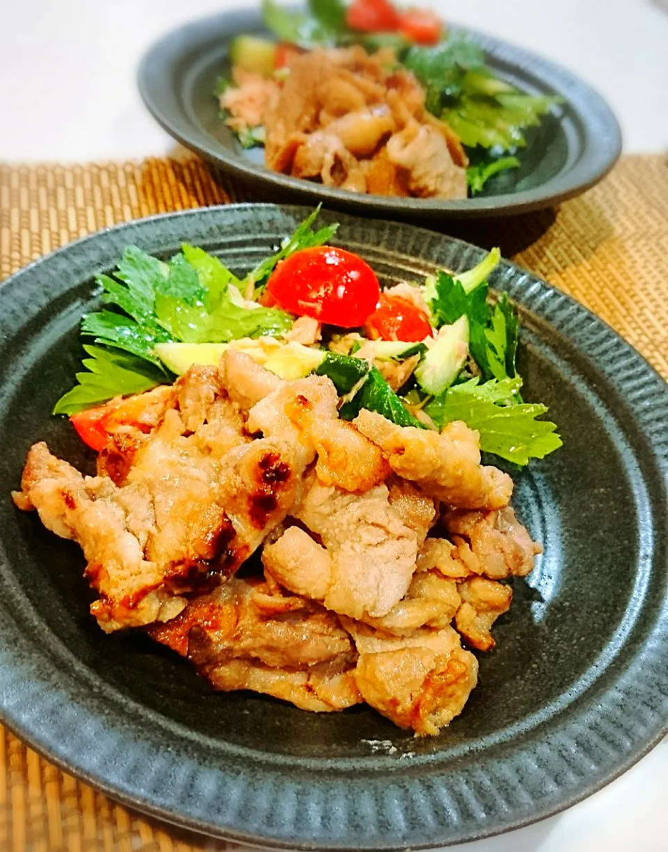 豚肉の酒粕味噌漬け焼きとセロリのサラダ|ポコさん