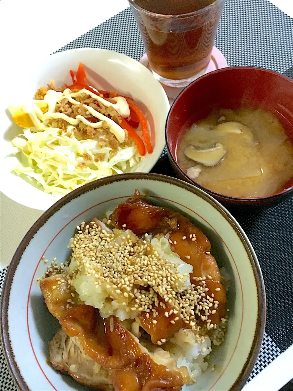 忙しい日の定番鶏の照り焼き丼|ゆきさん