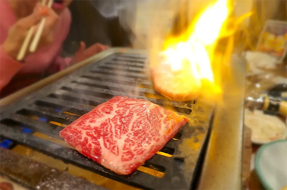 Snapdishの料理写真:脂は燃えてます@焼肉大門 堀切菖蒲園|Mickeeさん