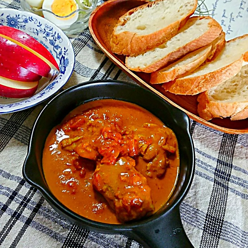 スキレットでバターチキンカレー♪|とまと🍅さん