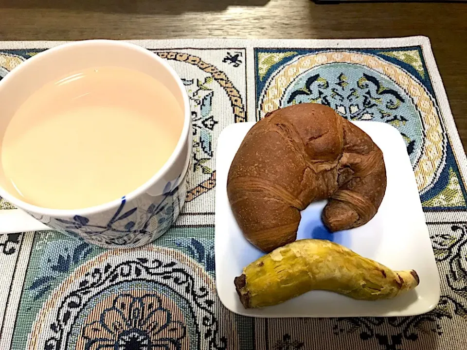 Snapdishの料理写真:あさごはん|しいたけ茶さん