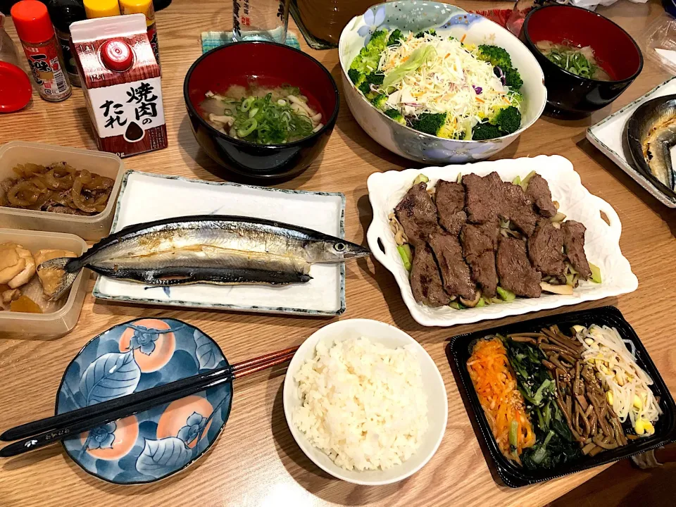 秋刀魚と焼肉とブロッコリーサラダ😋|すかラインさん