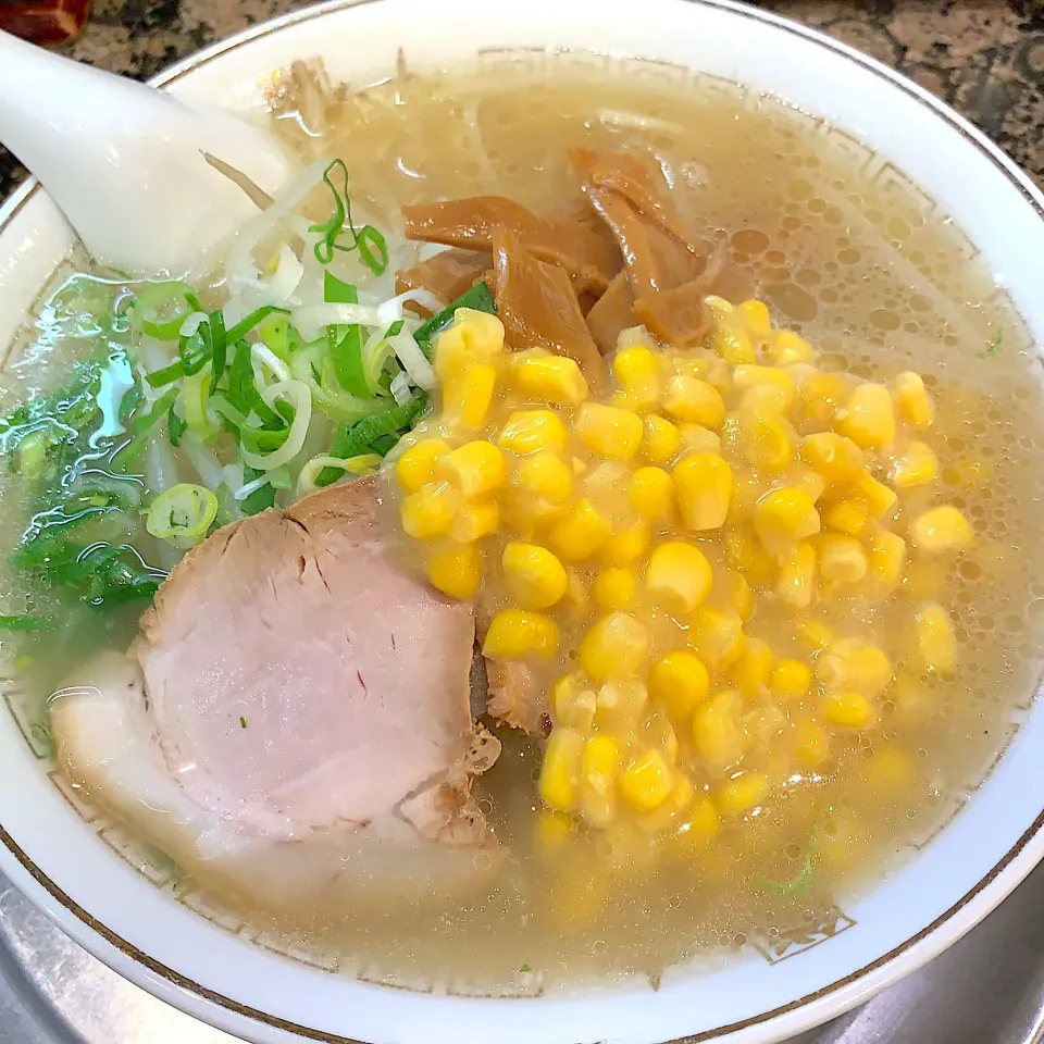 とうきびラーメン(◍•ڡ•◍)❤|いつみさん