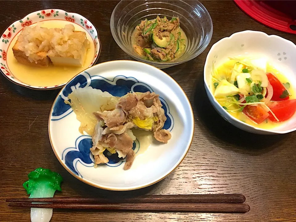 白菜と豚肉のミルフィーユ鍋
揚げ出し豆腐
きゅうりの鯖缶の和え物
トマトサラダ|カドラさん