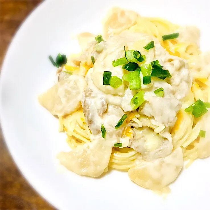 【ウチごはん】カブと豚肉のホワイトソースパスタ|renさん