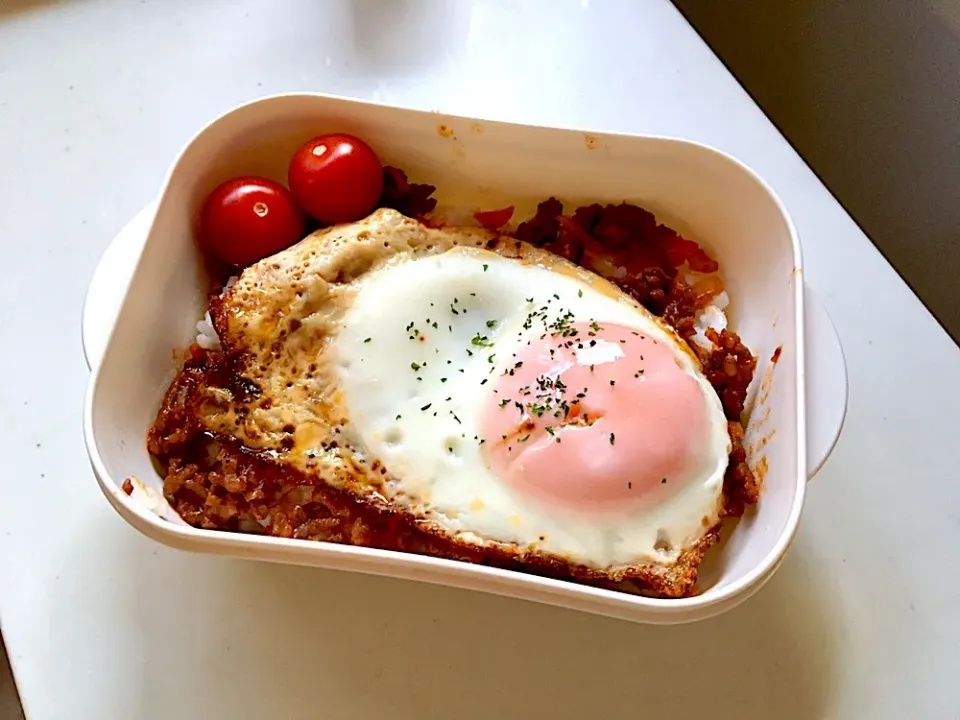 ミートソース目玉焼き乗せお弁当|みよさん