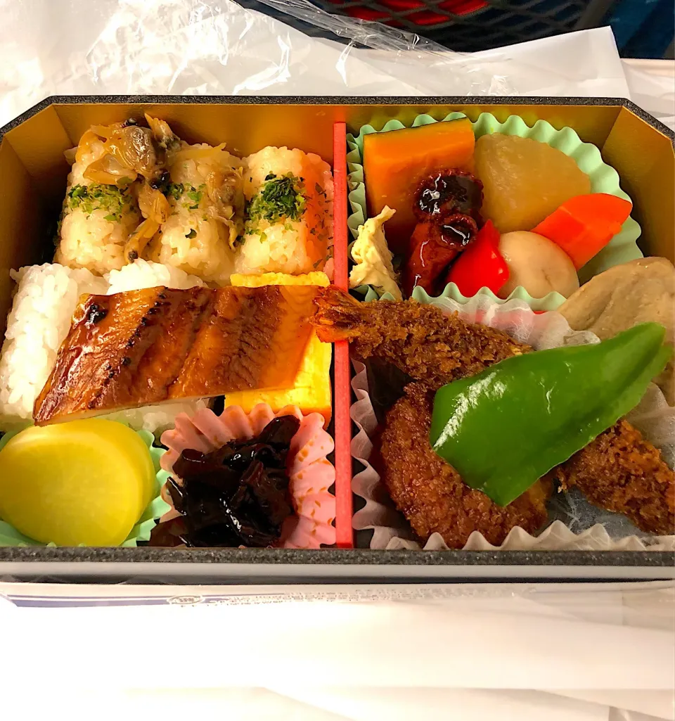 新幹線弁当🚄|Makokoさん