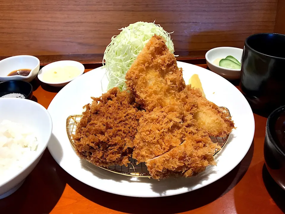 肉ミックス定食|マハロ菊池さん