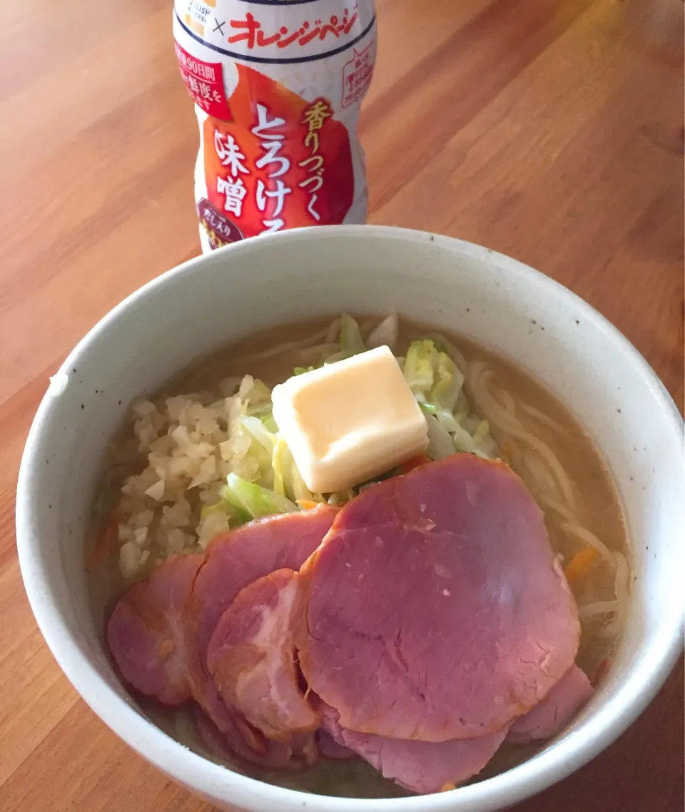 本日のランチ 香りつづくとろける味噌バターラーメン作ったよ🍜|NOMU'S キッチン🍳さん