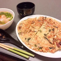 Snapdishの料理写真:余ったそうめんで！ 余りそうめんの豚チヂミのレシピ動画・作り方 | DELISH KITCHEN|shoheiさん