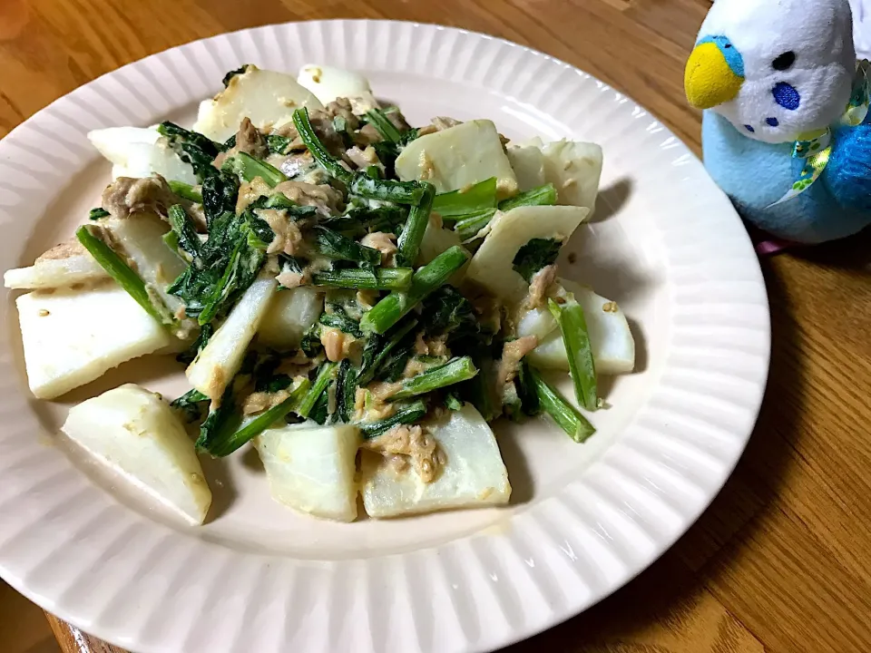 えいぽんの料理 蕪の丸ごとツナマヨ醤油炒め🌟|えいぽんさん