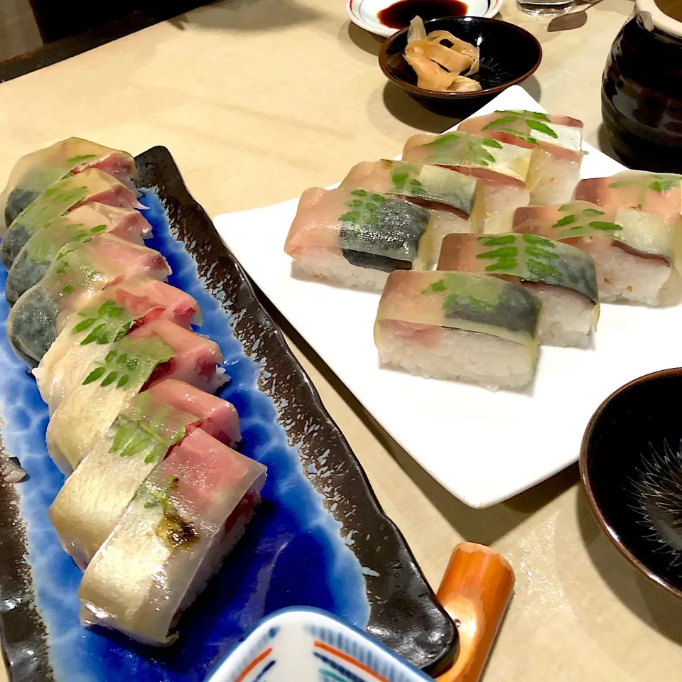 Snapdishの料理写真:押し寿しとバッテラ🍣|すかラインさん