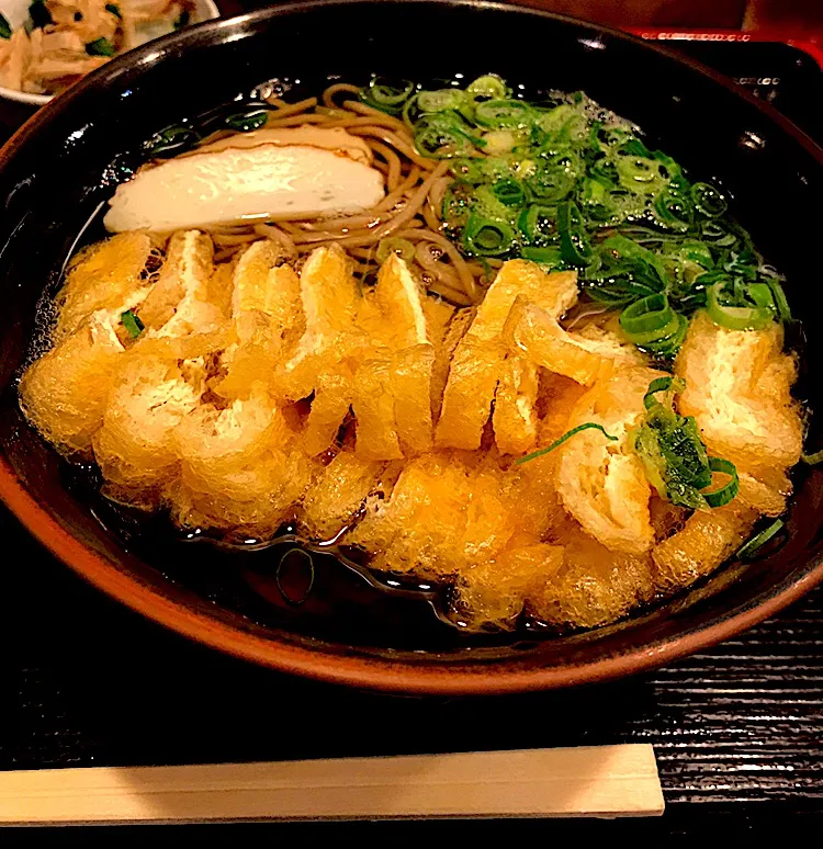 久しぶりに昼餉は刻み蕎麦🍜このお店、うどん屋なのに蕎麦の方が美味しいという不思議なお店なのでした🤔|にゃあ（芸名）さん