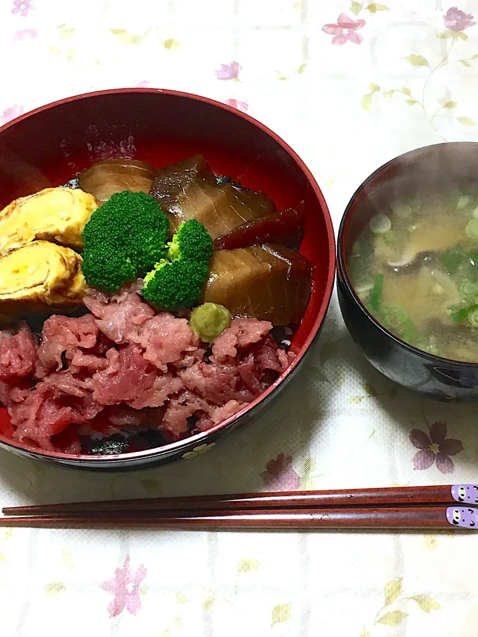 マグロの漬けと中落ち丼
うまっ(*๓´╰╯`๓)♡|つるひめさん