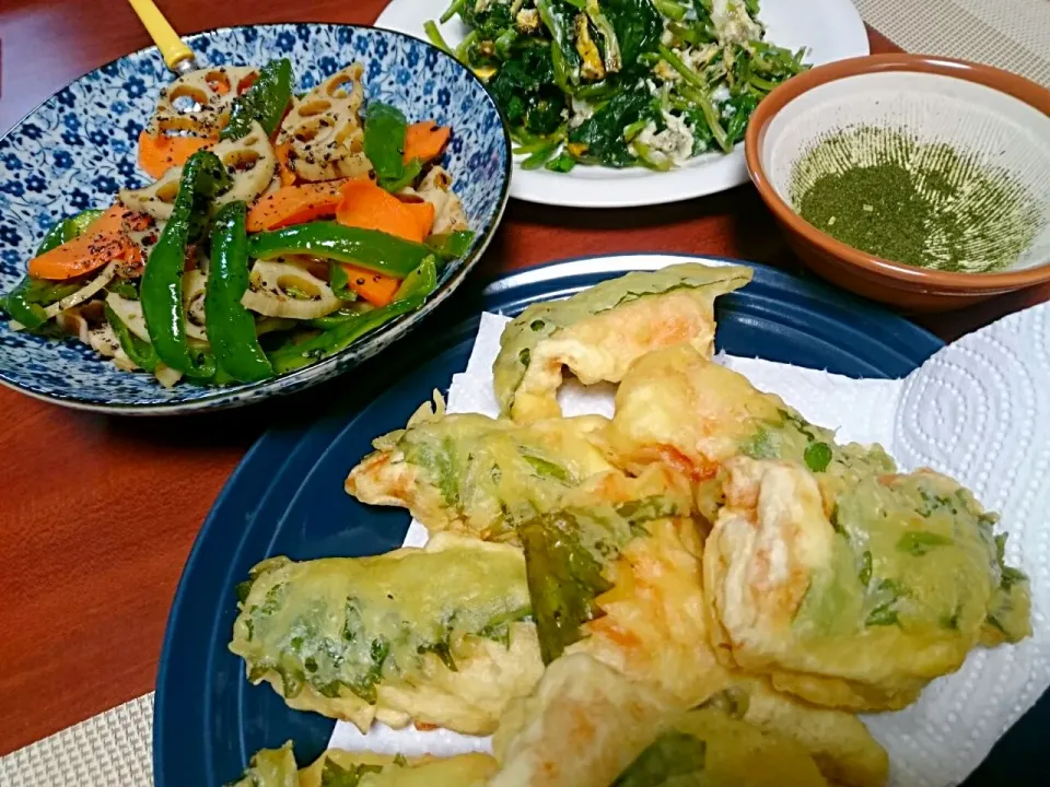 ☆今日の晩ごはん☆  鶏天   ほうれん草卵炒め物  レンコンのきんぴら|hamamaさん