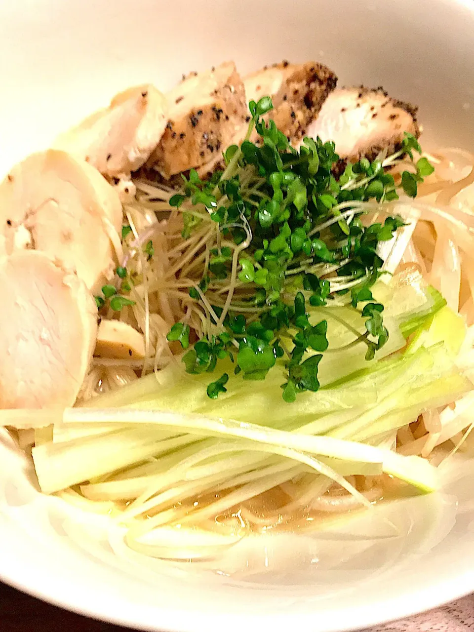 自家製鶏ハムと塩ラーメン💕💕💕|🌺🌺Foodie🌺🌺さん