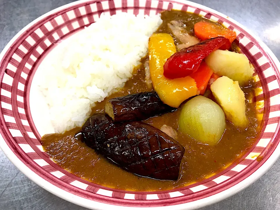 チキンカレー🍛ルーもオリジナル。|ター坊さん