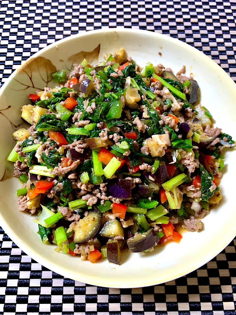 Snapdishの料理写真:大根菜と挽肉炒め  ご飯のお供に🍀|tachiさん