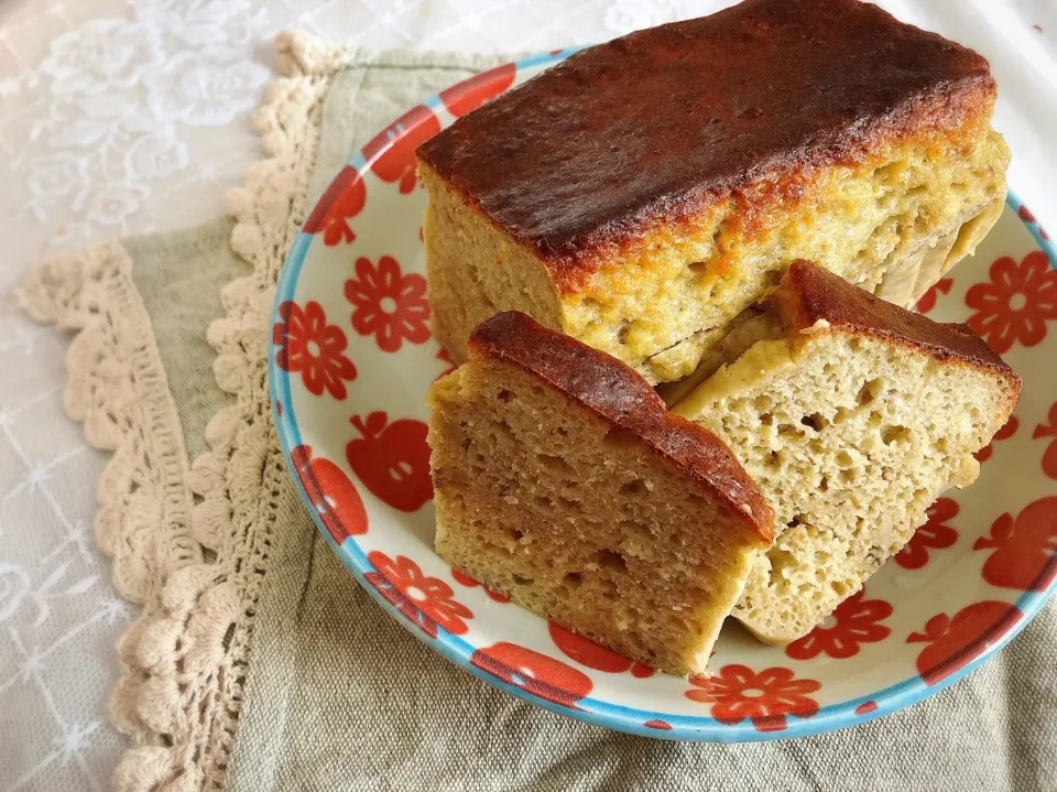 お豆腐いりバナナカラメルケーキ🍌|のざさん