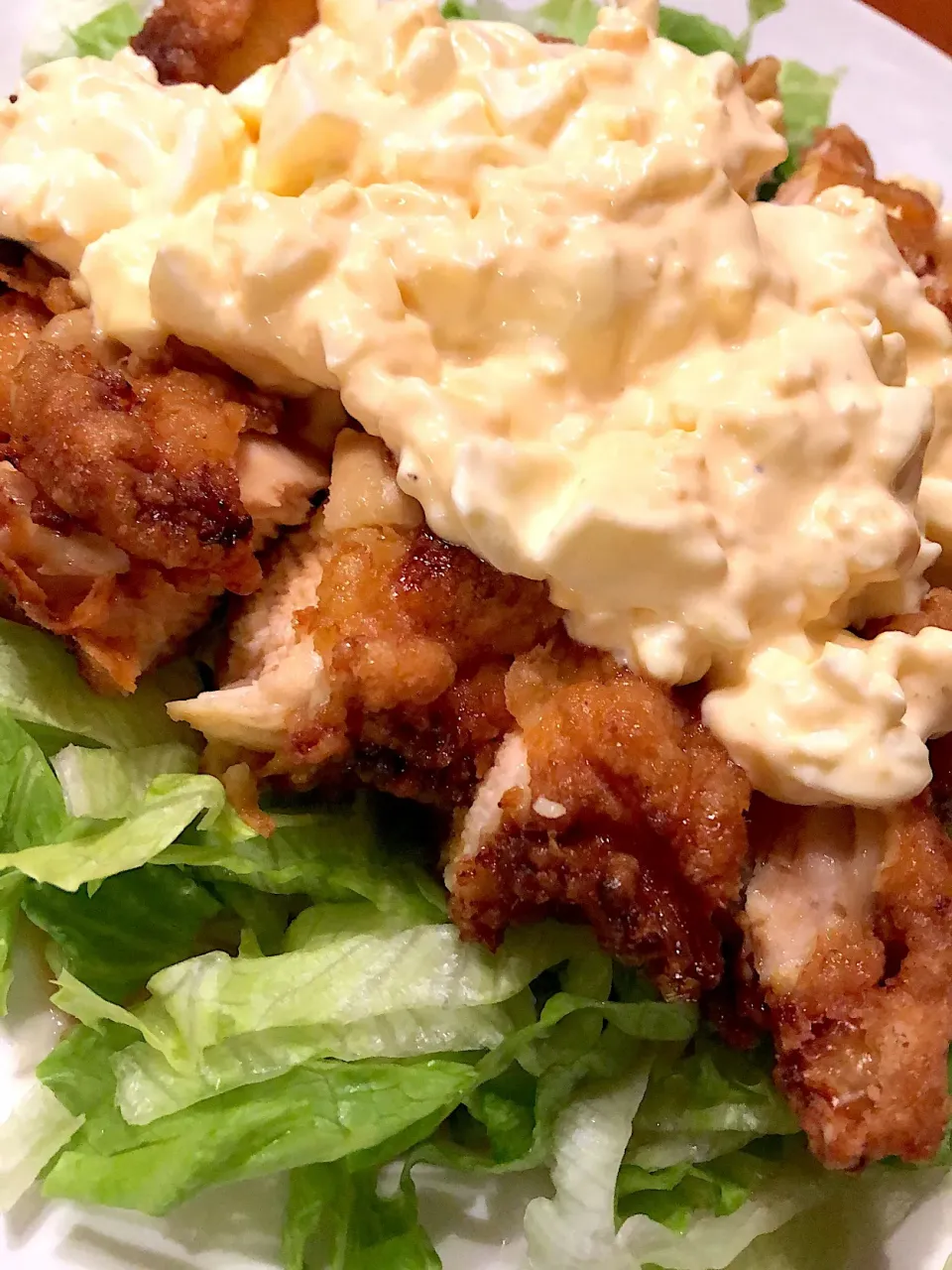 Snapdishの料理写真:Maさんの料理 チキンカツ🐔 & 春雨と豆苗コーンサラダ🥗

簡単！安い！鶏むね肉🐔で柔らかサクサクです💖( ･ㅂ･)و ̑̑|Lilyさん