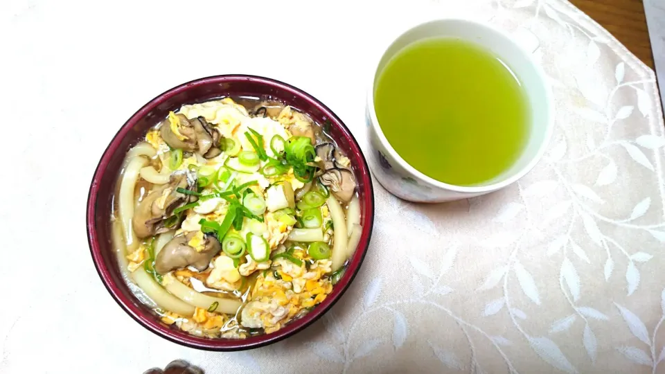 12/21の朝食  牡蠣入りかき卵うどん
 #牡蠣 #卵 #うどん|卯月さん