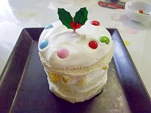 へんてこぽこりんママさんの食パンで☆子供と作れる簡単な☆クリスマスケーキ #楽天レシピ|楽天レシピさん