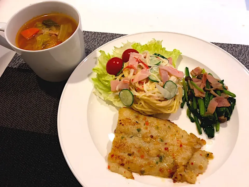 Snapdishの料理写真:#白身魚のパン粉焼き 
 #パスタサラダ 
 #ほうれん草とベーコンのバターソテー 
 #脂肪燃焼スープ|ゆぺこさん