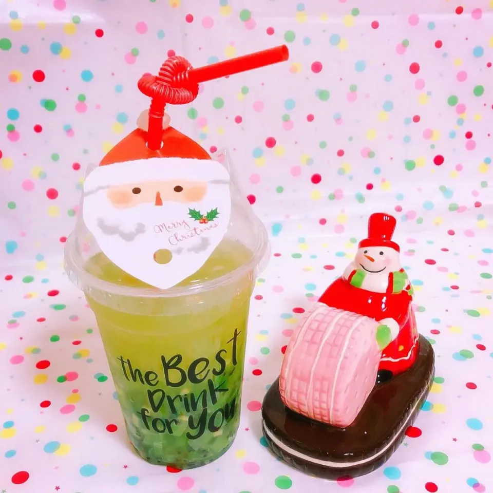 クリスマスバージョン🎄キウイたっぷり果実酒|ゴンさん