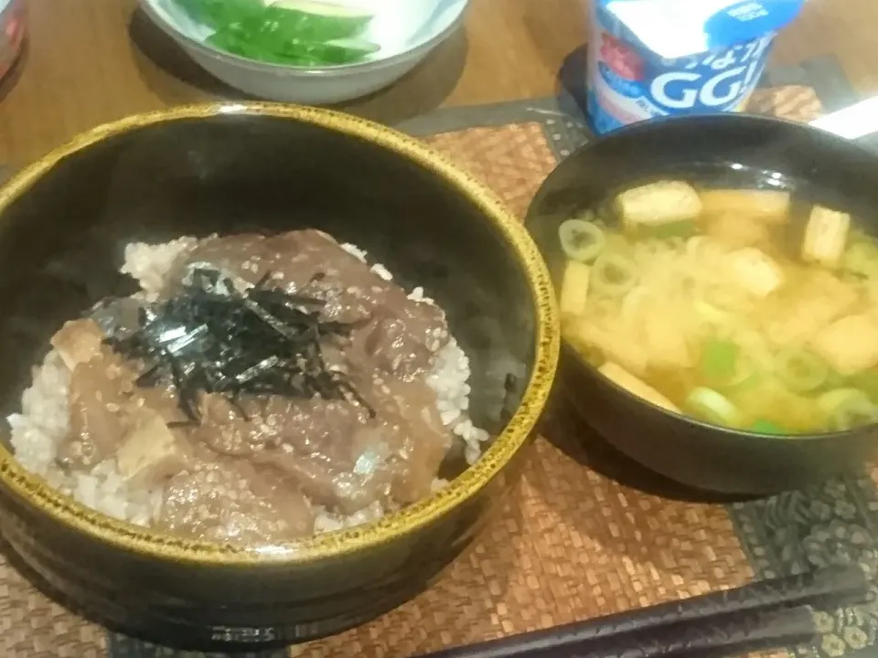 胡麻さば丼|まぐろさん