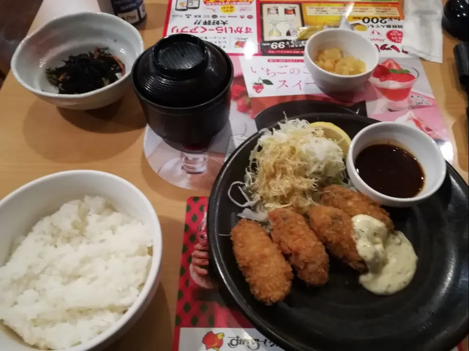 カキフライ定食|アクちゃんさん