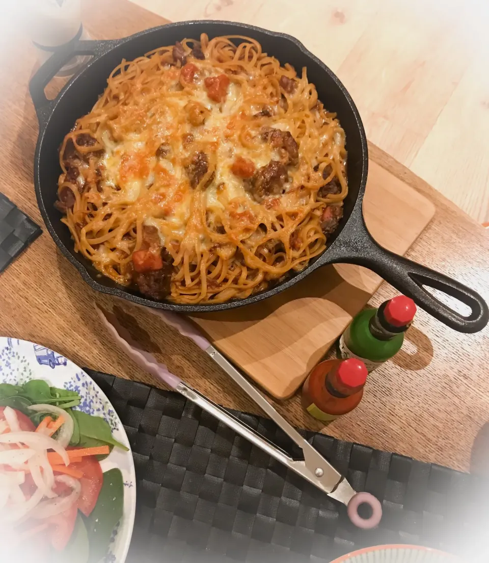 リメイク・焼きトマト牛すじカレースパゲッティ🍅チーズがいい仕事してます❣️|YOさん