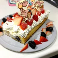 Snapdishの料理写真:お誕生日ケーキ|Tommyさん