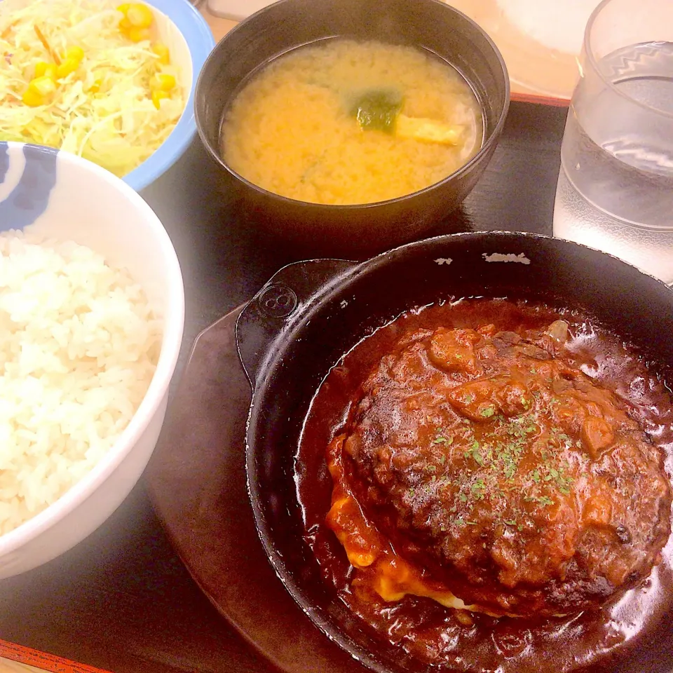 松屋のビーフハンバーグ|Gigi Cafeさん