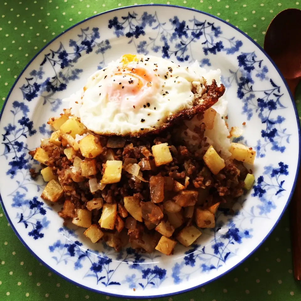 Snapdishの料理写真:今日の男子ごはんのミンチィ🍚マカオ料理を作ってみた🍴|チィズママさん