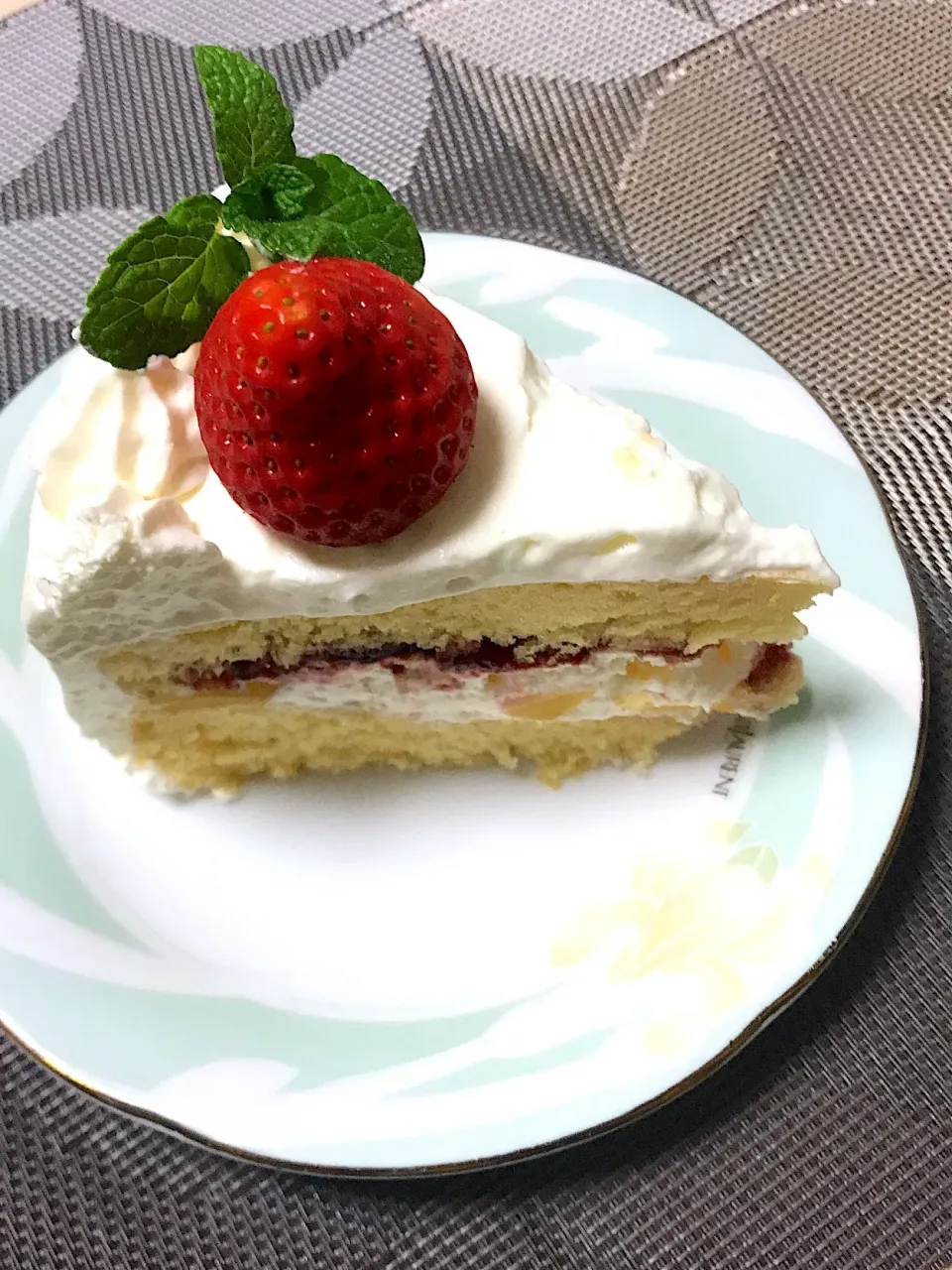 #クリスマスケーキ #苺🍓ケーキ|みかんさん