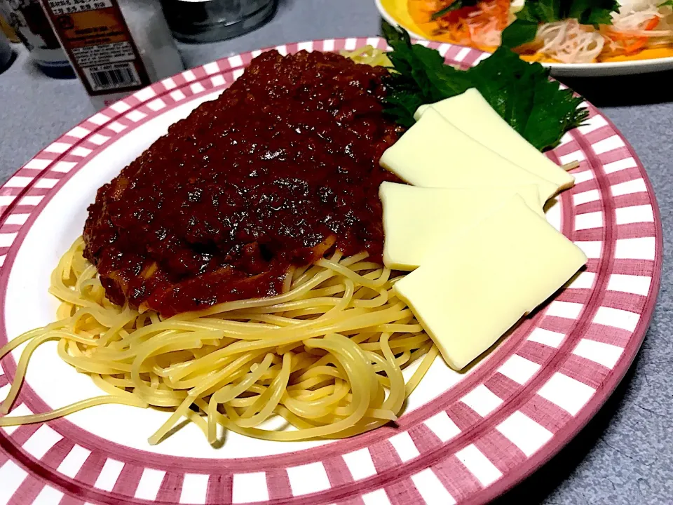 クリスマスディナーで #夕飯  しそチーズミートソーススパゲティ|ms903さん