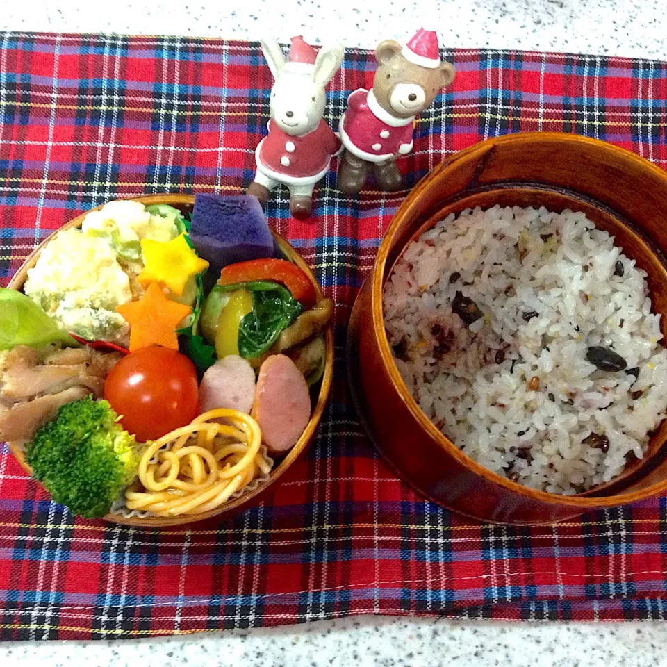 今日のお弁当😊 #わっぱ弁当  #夫弁当  #地味弁当  #丸弁当  #メリークリスマス|naonaomimichanさん