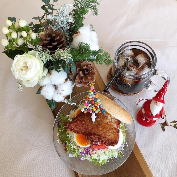 12/25🎄クリスマス🎁ガーリックチキン&半熟たまごベーグルサンド🎄
#お昼ごはん #ランチ #おうちごはん #おうちカフェ #ガーリックチキン #フライドチキン #半熟たまご #ベーグルサンド #自家製サンド|Makinsさん