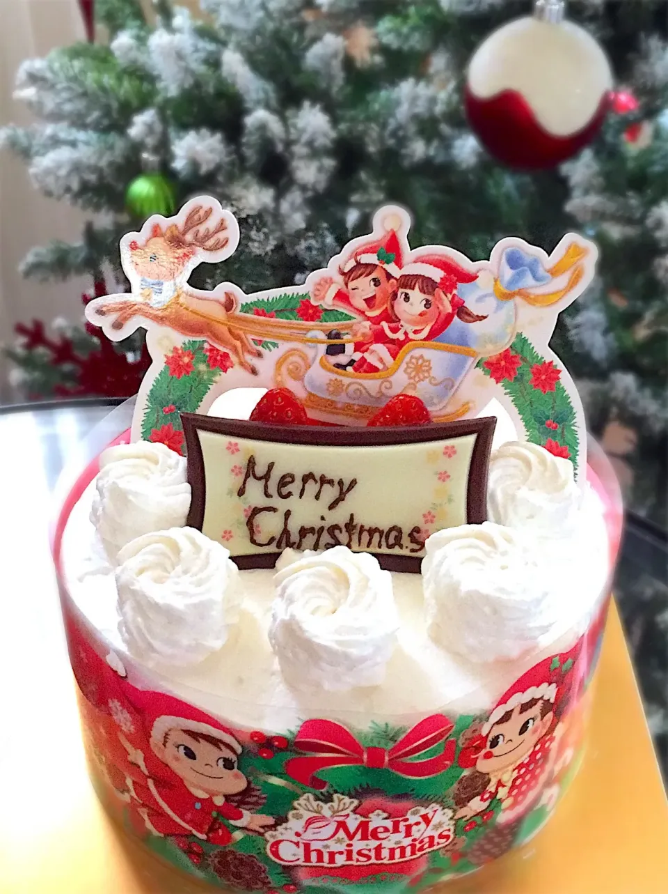 不二家さんのクリスマスケーキ🎂
#クリスマスケーキ #不二家|ままみさん