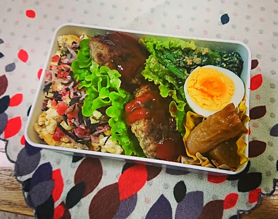 ハンバーグのお弁当 豚バラを刻んで混ぜ込むレシピにしてみた|ハシオさん