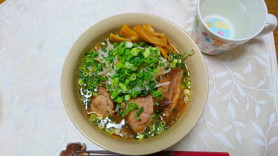 市販の生麺で味噌ラーメン
 #手作りチャーシュー #味噌ラーメン|卯月さん