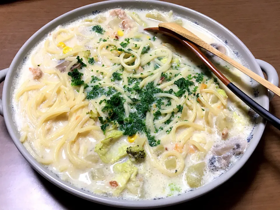 Snapdishの料理写真:とろけるチーズ入♪豆乳スープ スパゲティ♪♪ #弥勒様流菜食 #安心|Mieco 12943さん