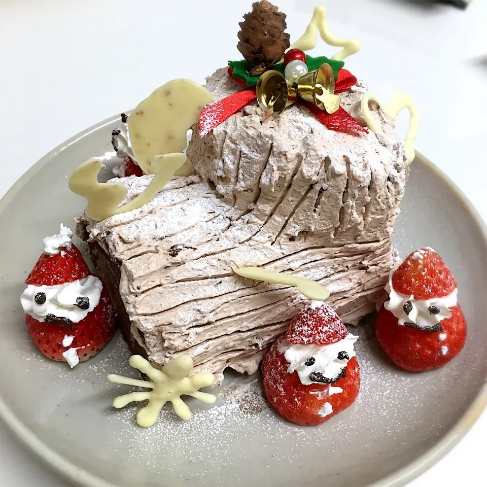 Snapdishの料理写真:ブッシュドノエル🌲|まいまいさん