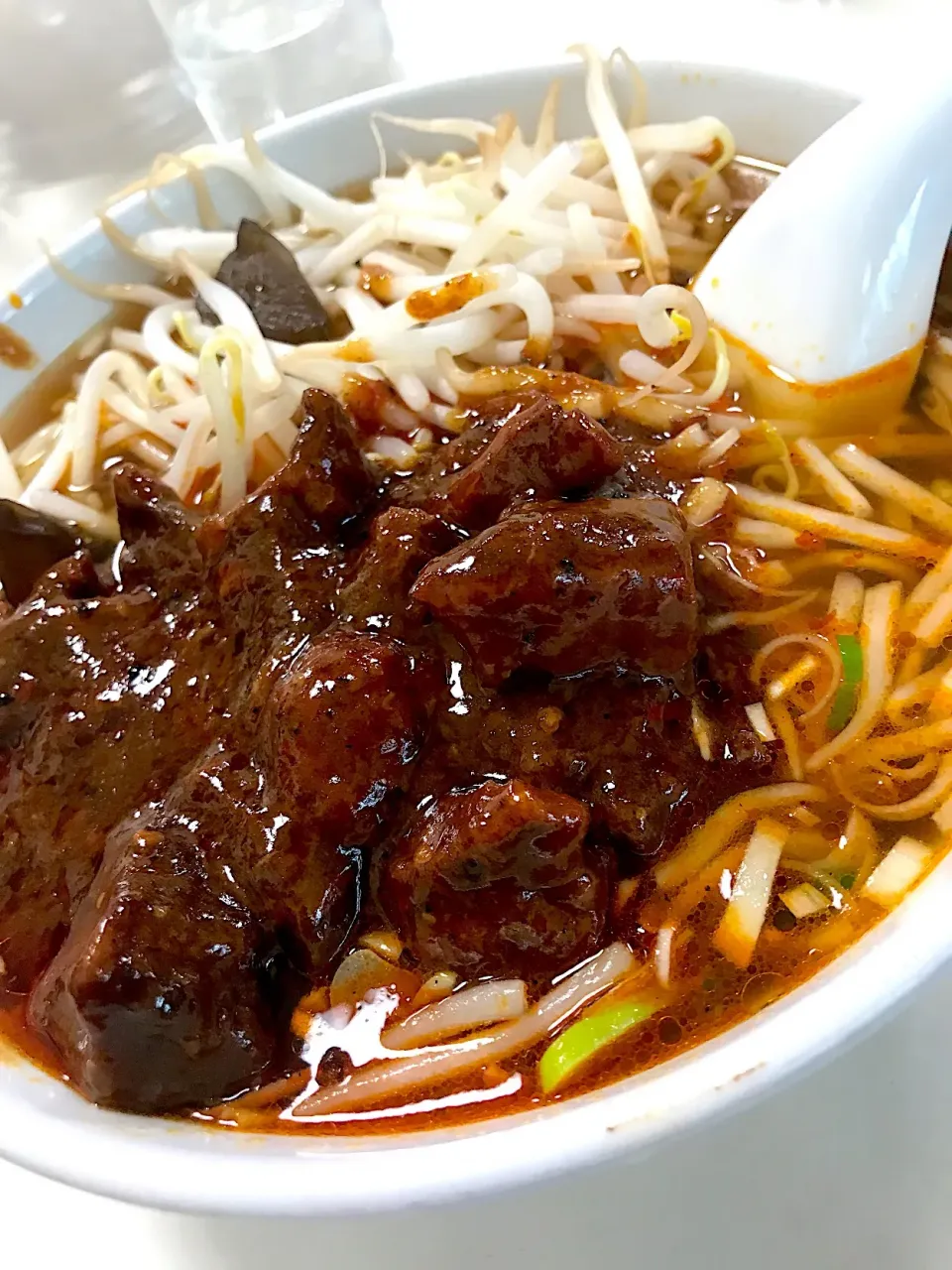 四川薬膳料理の牛肉麺！旨辛！|Tomyさん