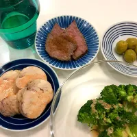 Snapdishの料理写真:ママ飯 あん肝、ローストビーフ、ブロッコリーなど|R＊ko@月曜断食中さん