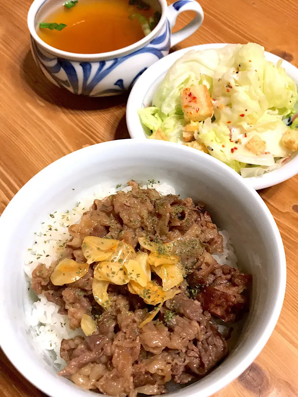 止められない！止まらない!!牛肉のガリバタ丼|ｌａｖｅｎｄｅｒｆ❜mさん